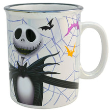 Cargar imagen en el visor de la galería, Jack Skellington Tarro Iridiscente Mega Jumbo para Bebidas Calientes, Modelo El Extraño Mundo de Jack, Taza Coleccionable, 790 ml