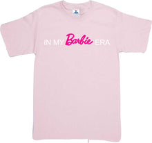 Cargar imagen en el visor de la galería, Playera In My Barbie Era Dama/Caballero/Infantil
