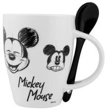 Cargar imagen en el visor de la galería, Juego de 2 Tazas Porcelana con Cuchara, Diseño Mickey Mouse en Arte Sketch, Capacidad 310 ML con Caja de Regalo