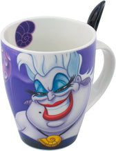 Cargar imagen en el visor de la galería, Set Villanas de Disney 2 tazas con cucharas de cerámica MD2 Ursula y Evil Queen