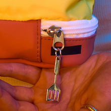 Cargar imagen en el visor de la galería, Bob Esponja Lapicera Escolar Corbata Estuche