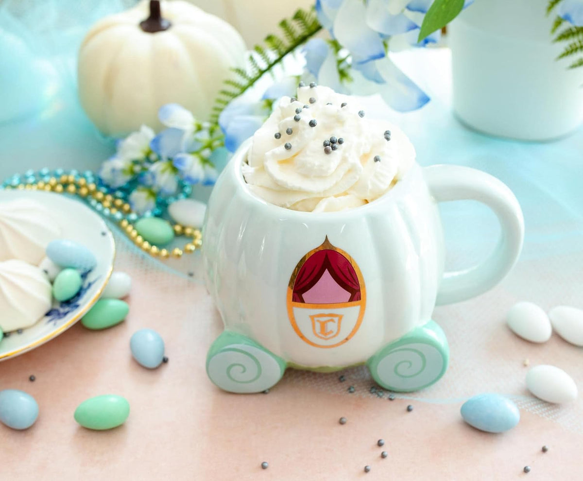 Taza Cenicienta 3D carroza Ceramica Disney Princesas 591 ml