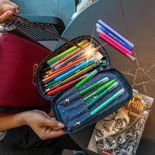 Cargar imagen en el visor de la galería, Harry Potter Estuchera hogwarts Lapicera Edición Limitada