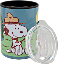 Cargar imagen en el visor de la galería, Snoopy Termo Doble Pared Bebidas Calientes, Colección 50 Aniversario Peanuts, Diseño Beagle Scoots