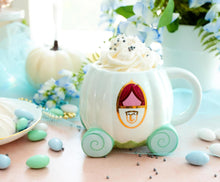 Cargar imagen en el visor de la galería, Taza Cenicienta 3D carroza Ceramica Disney Princesas 591 ml