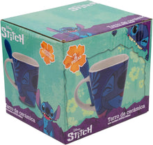 Cargar imagen en el visor de la galería, Stitch Taza Cuadrada Cerámica Con Cuchara Colección Disney Clásicos, “Sweet Thing” Tarro para Bebidas Calientes Café o Té Capacidad 440 Ml