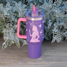 Cargar imagen en el visor de la galería, Wicked Termo Alto Doble Pared Con Asa Y Popote Glinda, Capacidad 1.2 L