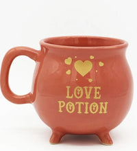 Cargar imagen en el visor de la galería, Taza Caldero Bruja Rosa Poción De Amor Love Potion Toloache Tarro Ceramica capacidad 410 ml