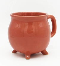 Cargar imagen en el visor de la galería, Taza Caldero Bruja Rosa Poción De Amor Love Potion Toloache Tarro Ceramica capacidad 410 ml