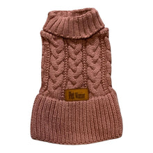 Cargar imagen en el visor de la galería, Sueter Tejido para Perro con Cuello Alto, Diseño de Cable
