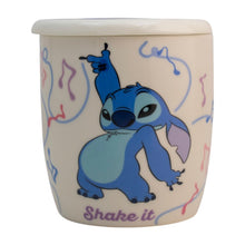 Cargar imagen en el visor de la galería, Stitch Taza de Cerámica con Tapa, Diseño Stitch Groove It, Lilo & Stitch, Colección Disney Clásicos, Capacidad 385 ml con Caja de Regalo