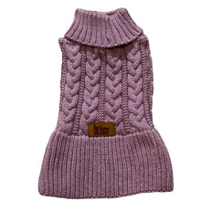 Cargar imagen en el visor de la galería, Sueter Tejido para Perro con Cuello Alto, Diseño de Cable