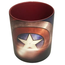 Cargar imagen en el visor de la galería, Capitan America Taza Mágica Fondo Rojo