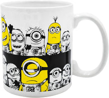 Cargar imagen en el visor de la galería, Taza Minions de Cerámica de 350 Mililitros Oficial