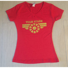 Cargar imagen en el visor de la galería, Playera Mujer Civil War Team Stark Ironman