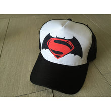 Cargar imagen en el visor de la galería, Gorra Batman Vs Superman Comics Varios Colores