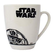 Cargar imagen en el visor de la galería, Vajilla Star Wars 12 Pzs Porcelana Colección Vader R2d2 C3po