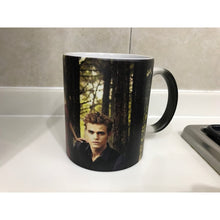 Cargar imagen en el visor de la galería, The Vampire Diaries Taza Magica Diarios De Los Vampiros