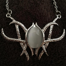 Cargar imagen en el visor de la galería, Collar Galadriel 2 Modelos The Hobbit The Lord Of The Rings