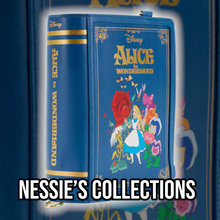 Cargar imagen en el visor de la galería, Loungefly Alicia en el País de las maravillas Crossbody / Mini Back Pack Libro convertible reversible