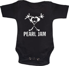 Cargar imagen en el visor de la galería, Pañalero Rock Bandas varios modelos 2 Aerosmith, linking, Pearl, Led Zepellin, Doors, WHo Baby Shower Rockeros