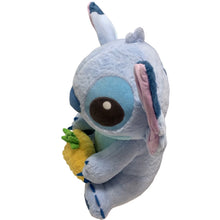 Cargar imagen en el visor de la galería, Peluche Stitch Jumbo con piña
