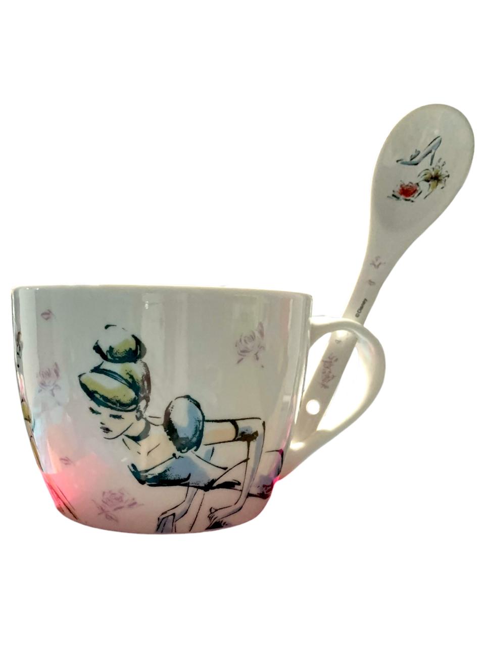 Princesas Disney Taza de Porcelana con Tapa, Cuchara y Caja de Regalo 580 ml Cenicienta, Raspunzel y Bella Tarro