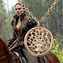 Cargar imagen en el visor de la galería, Collar Once Upon A Time Manzano Chip Disney Regina
