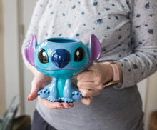 Cargar imagen en el visor de la galería, Stitch Taza 3D Sentado de Ceramica capacidad 591 ml Lilo &amp; Stitch Disney
