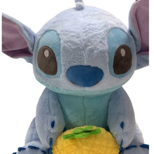 Cargar imagen en el visor de la galería, Peluche Stitch Jumbo con piña
