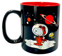 Cargar imagen en el visor de la galería, Snoopy Taza de Cerámica Metalizada 591 ml Tarro
