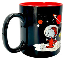 Cargar imagen en el visor de la galería, Snoopy Taza de Cerámica Metalizada 591 ml Tarro
