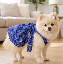 Cargar imagen en el visor de la galería, Vestido Con arnes y correa para Mascota Ropa para Perros y gatos
