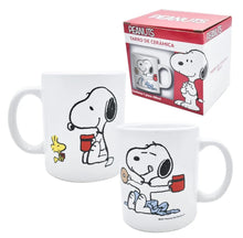 Cargar imagen en el visor de la galería, Fun Kids 1729-60 Taza para Café con Forma Clásica de Snoopy de Cerámica con Caja de Regalo de 473 Mililitros
