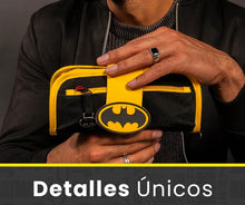 Cargar imagen en el visor de la galería, Batman Lapicera Black DC Clasics Estuchera Estuche Porta Lapices
