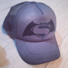 Cargar imagen en el visor de la galería, Batman Playera Nuevo Logo Batman Vs Superman Unisex
