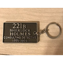 Cargar imagen en el visor de la galería, Llavero Sherlock Holmes Bbc 221b
