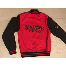 Cargar imagen en el visor de la galería, Stranger Things Chamarra Logo Frente Vuelta Y Manga Infantil
