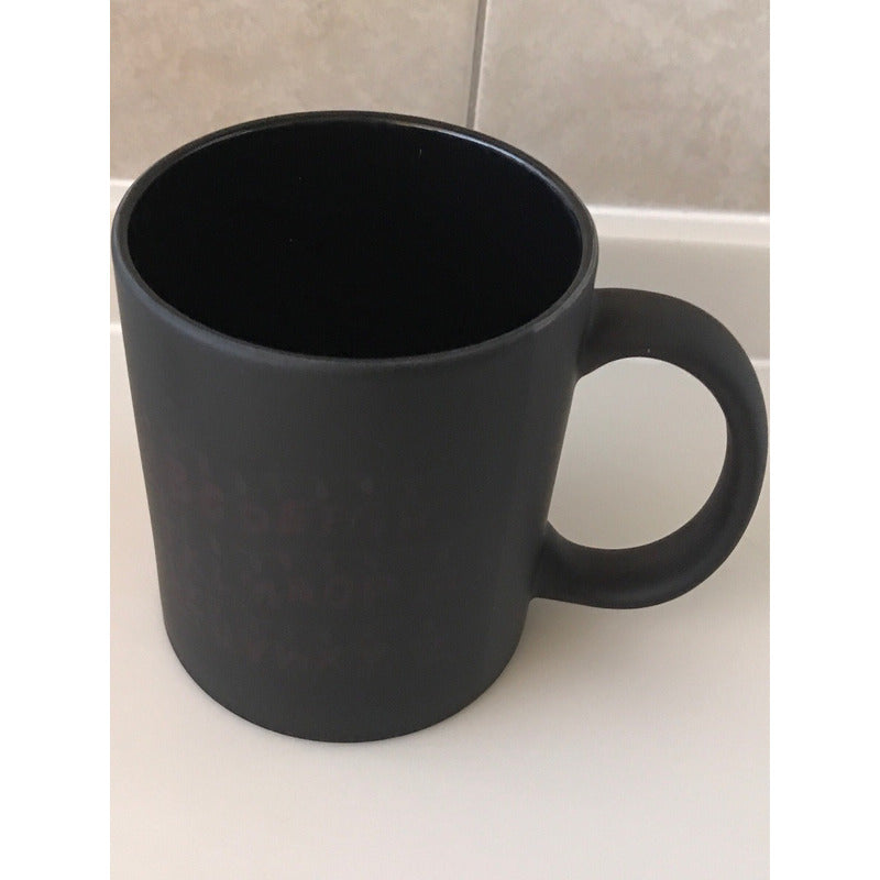 Taza Magica Stranger Things Fondo Negro Abecedario Run