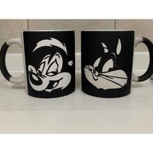 Cargar imagen en el visor de la galería, Set 2 Tazas Pep Le Pew &amp; Penolepe Pussycat Novios Pareja
