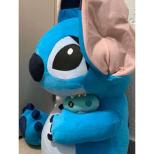 Cargar imagen en el visor de la galería, Stitch Con Trapos Peluche Gigante
