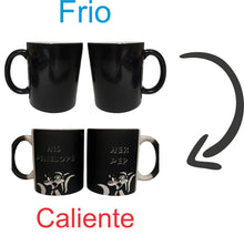 Cargar imagen en el visor de la galería, Set 2 Tazas Pep Le Pew &amp; Penolepe Pussycat Novios Pareja
